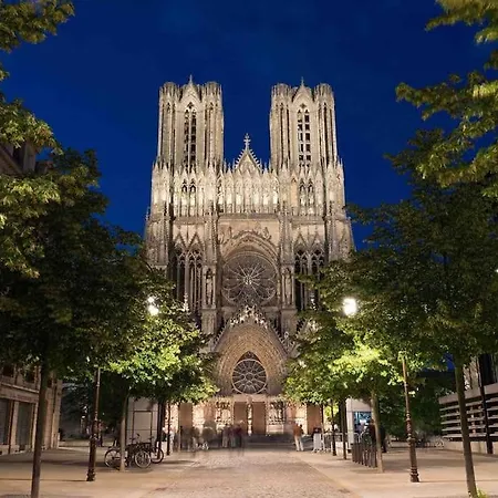 Superbe Au Centre Cathedrale *